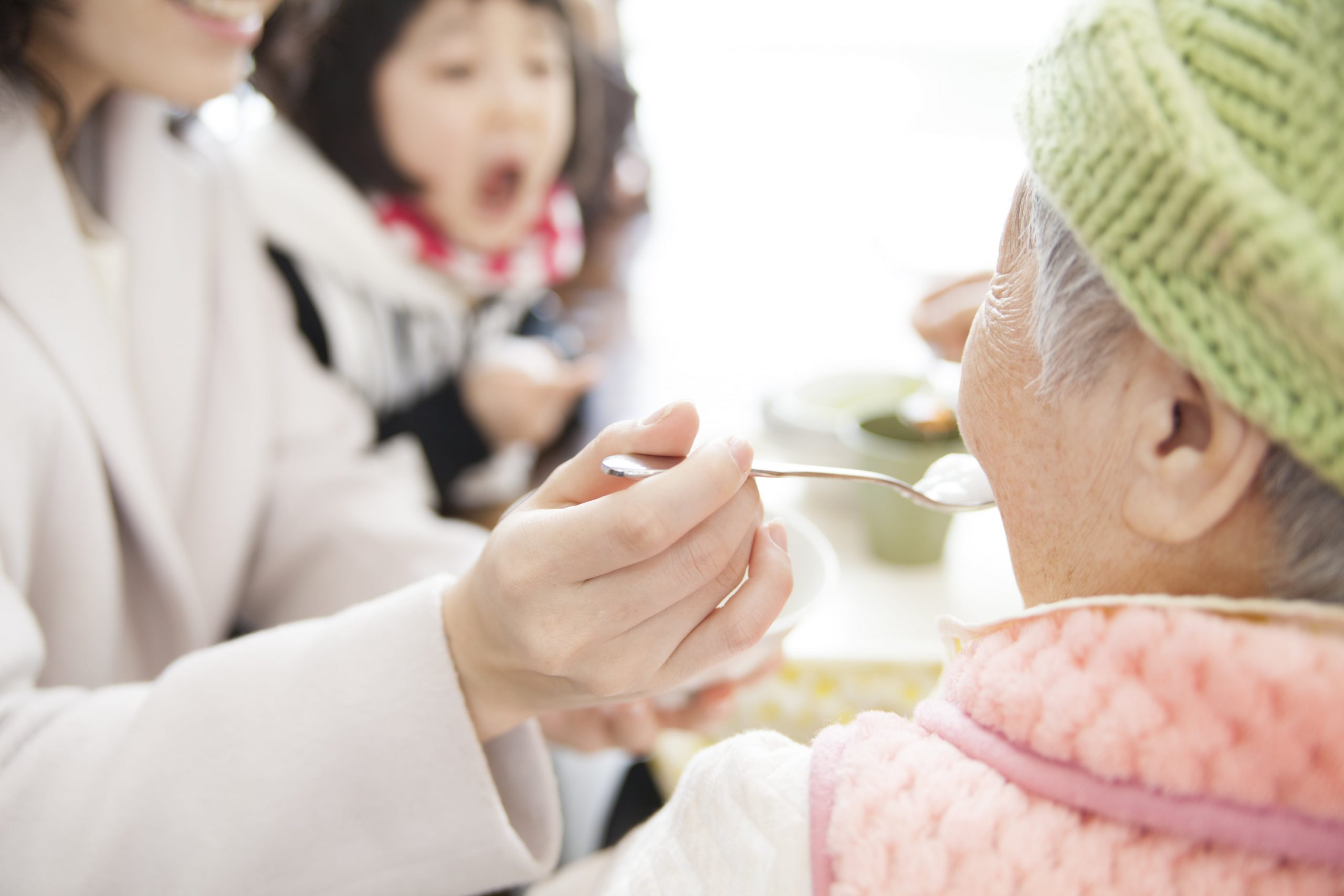 【介護食の調理】種類や工夫について解説します！